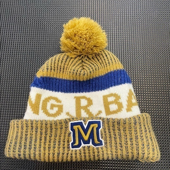 Pom Pom Beanie Hat - Picture 1 of 7